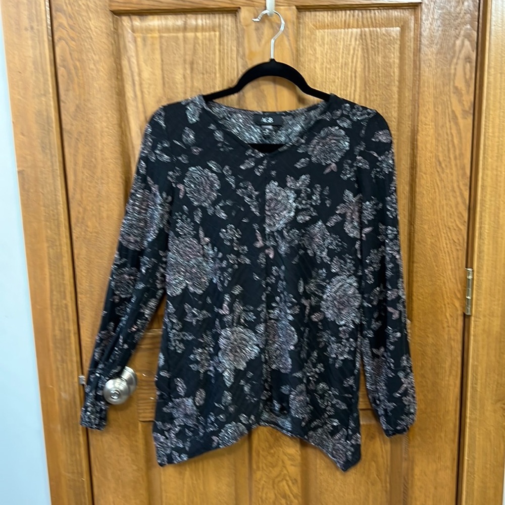 Gently used size medium, smoke free home